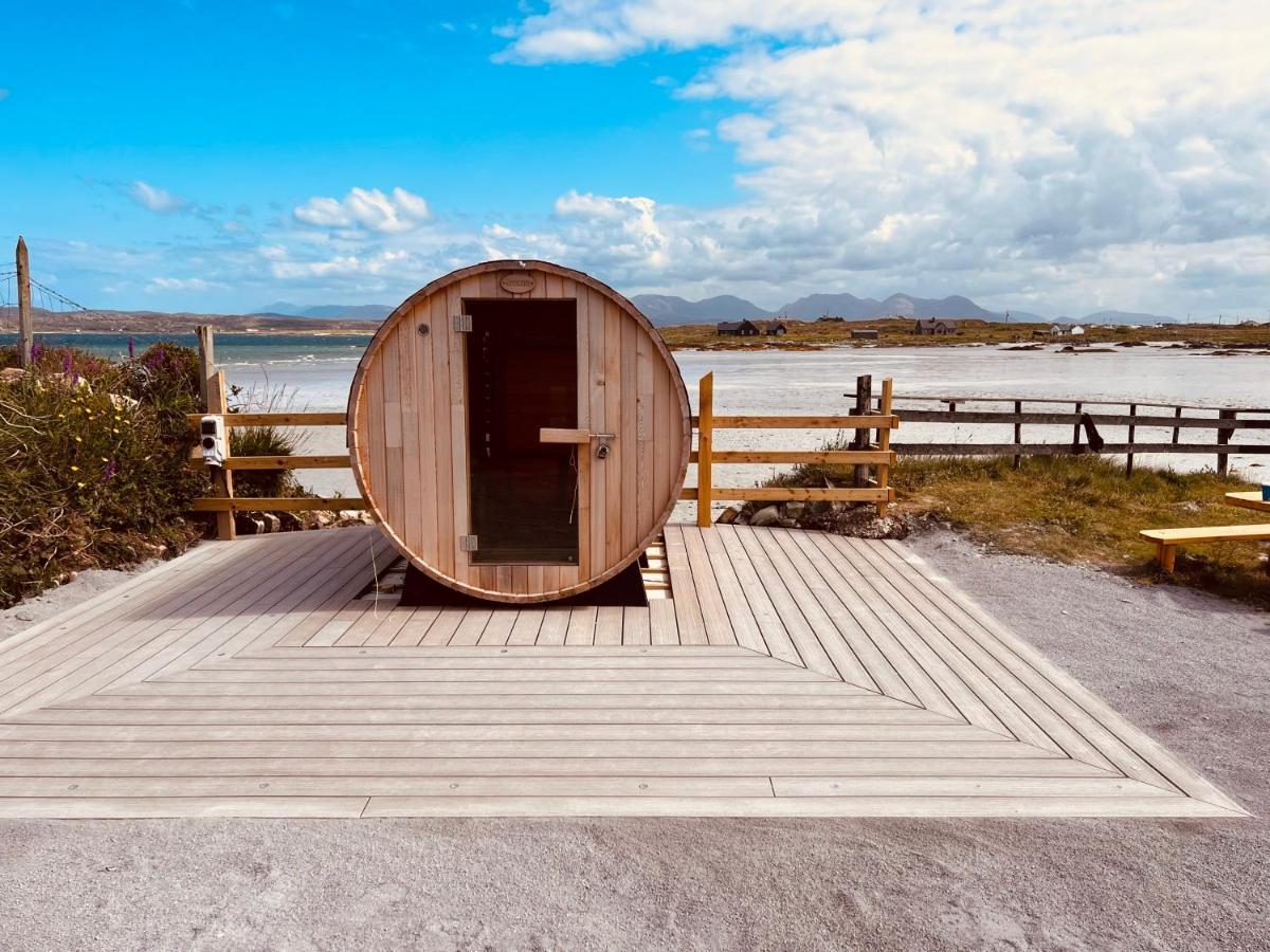 Connemara Sands Hotel & Spa Клифдън Екстериор снимка