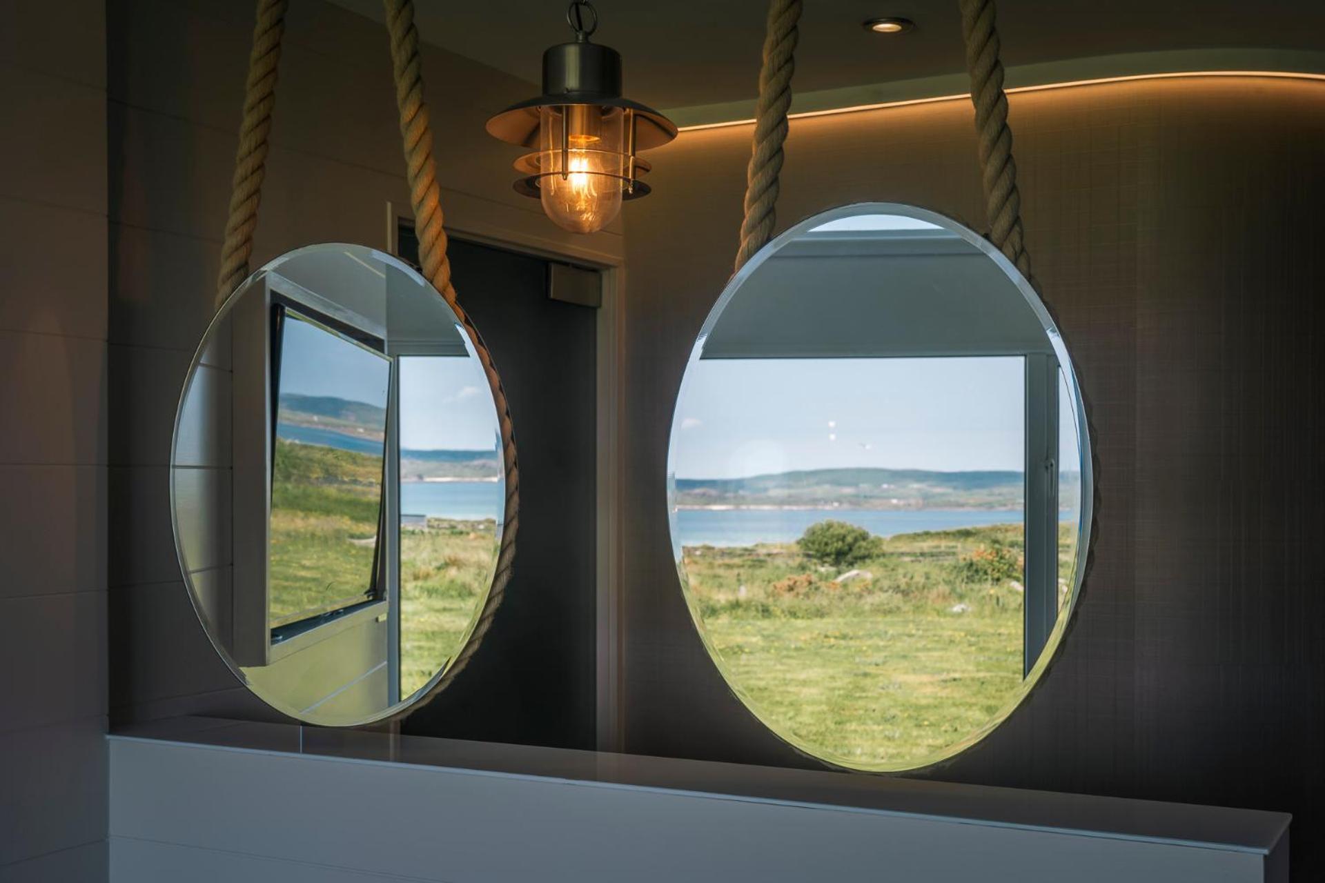 Connemara Sands Hotel & Spa Клифдън Екстериор снимка