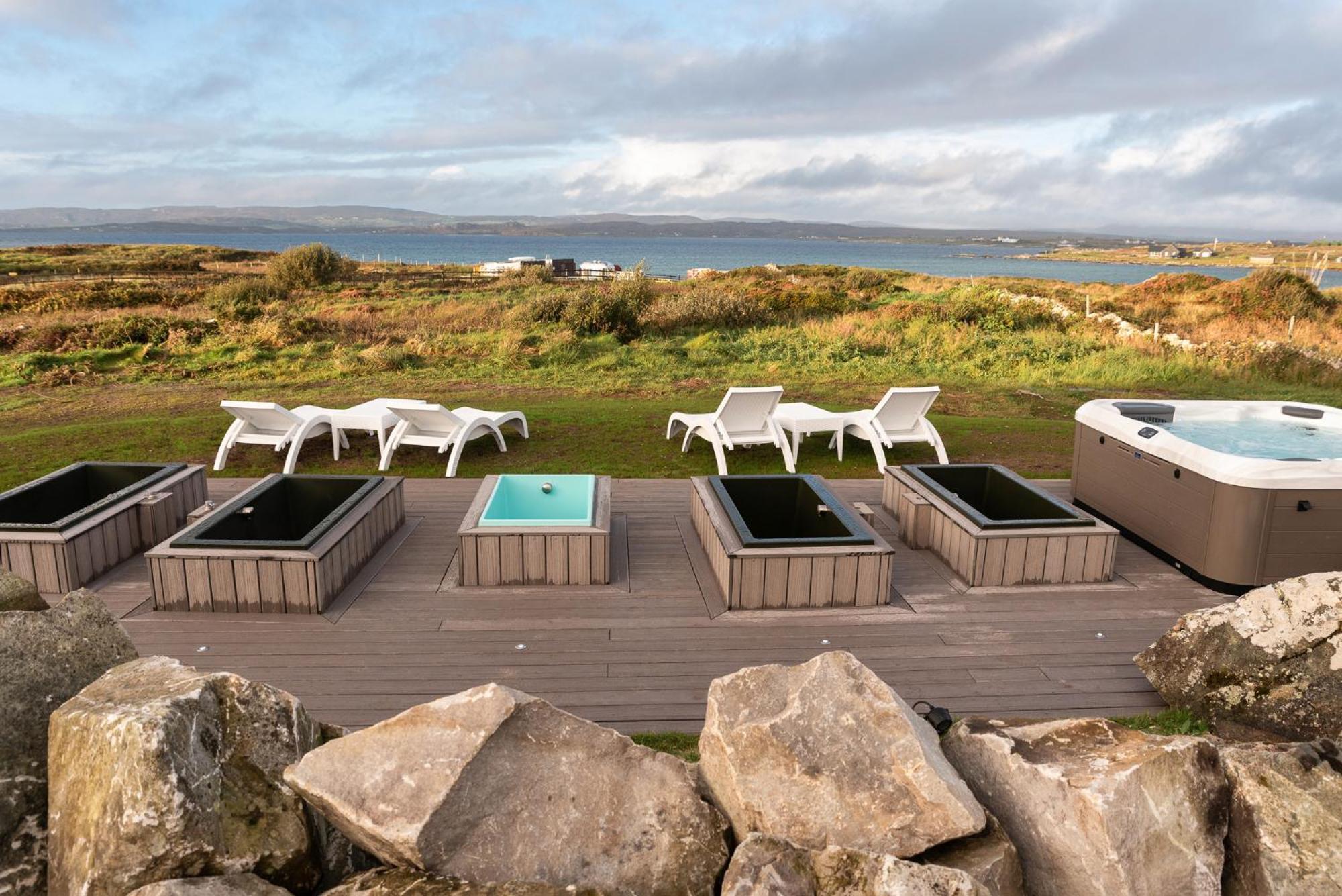 Connemara Sands Hotel & Spa Клифдън Екстериор снимка