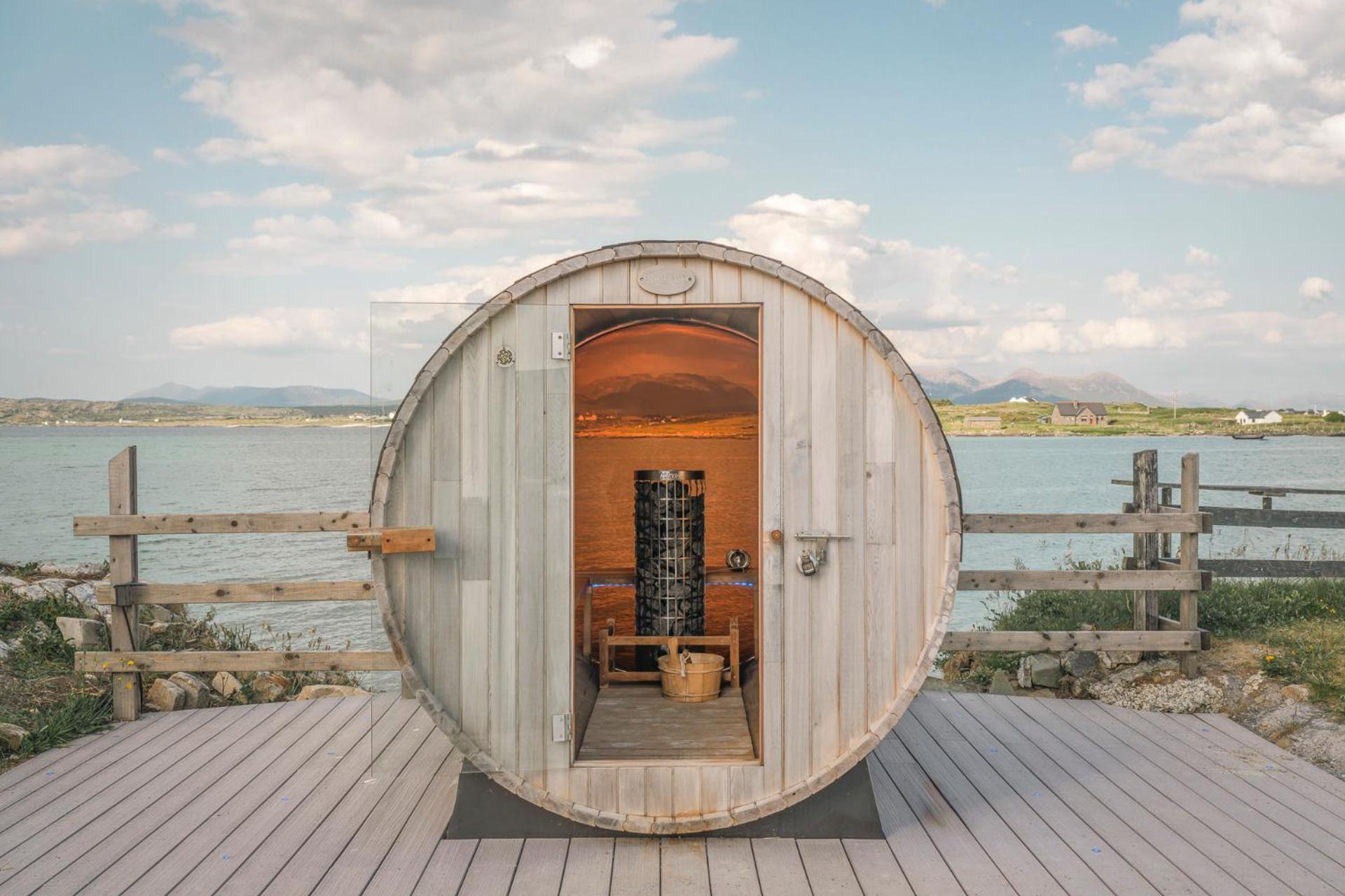 Connemara Sands Hotel & Spa Клифдън Екстериор снимка